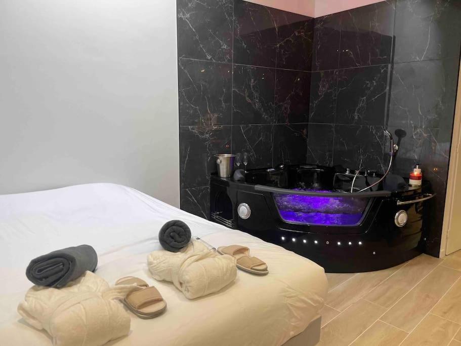 New / Belle Et Rebelle Avec Jacuzzi Apartamento